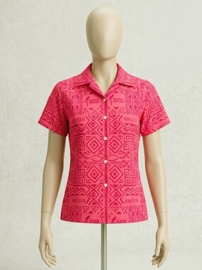 Retro Tiki Style Women’s Blouse Top Coral Pink Polynesian Print Size S. NWOT